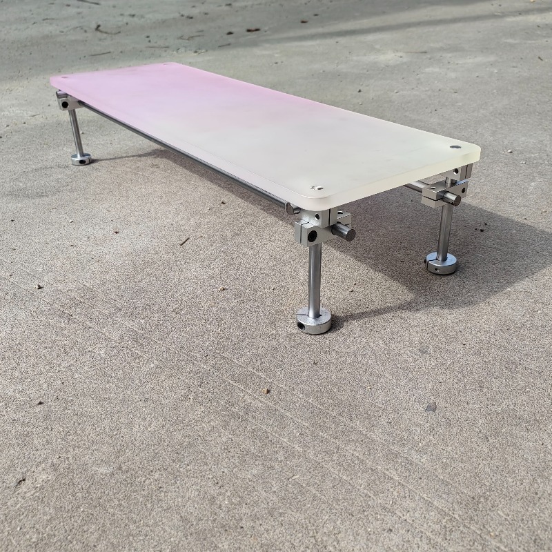 ‌Aesthetic Pink Gradient Acryl - Desk Setup With Laptop And Monitor reseña y precio