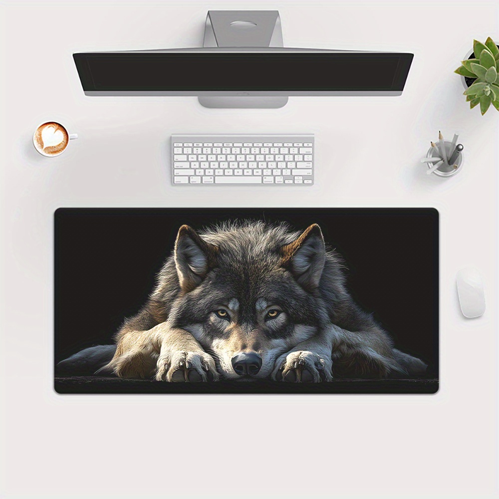 Wild Grey Wolf on Black Backgr - Desk Setup Background reseña y precio